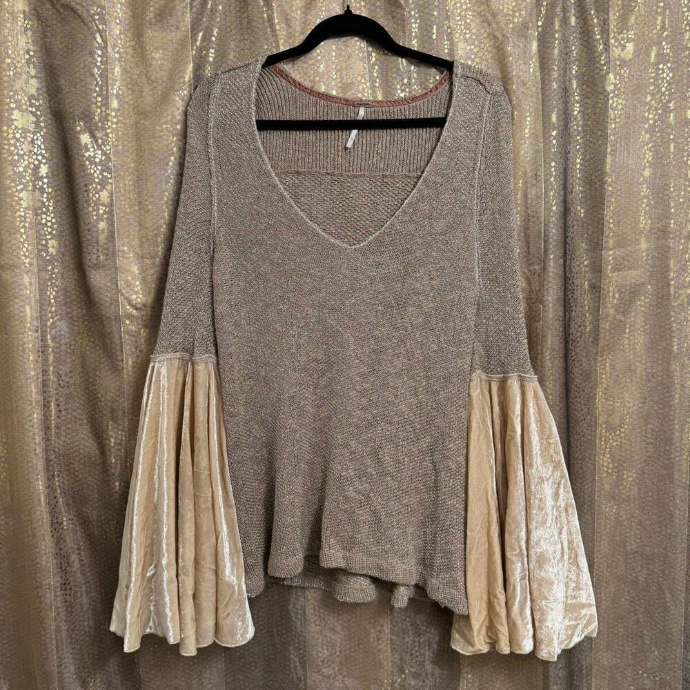 Free People Neutral‎ Tan Celestial Metallic Sweater Bell Sleeves Boho XS